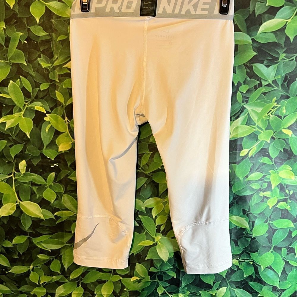 Nike Pro Pants - Picture 3 of 3